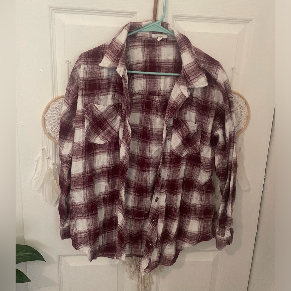 MAURICES FLANNEL SHIRT PINK AND WHITE